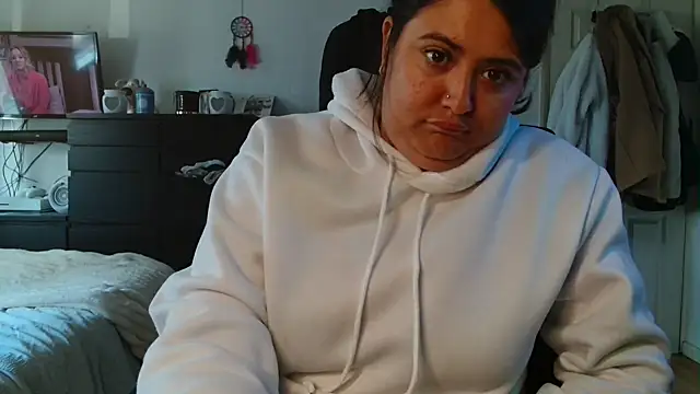 Snapshot of Prill940 chatting on 09/30/25, 02:00 Prill940 online show from 09/30/25, 02:00