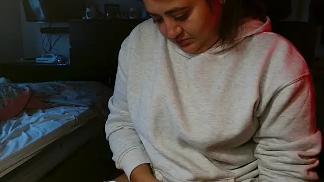 Snapshot of Prill940 chatting on 10/22/25, 07:41 Prill940 online show from 10/22/25, 07:41