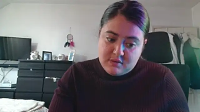 Snapshot of Prill940 chatting on 11/20/25, 07:41 Prill940 online show from 11/20/25, 07:41