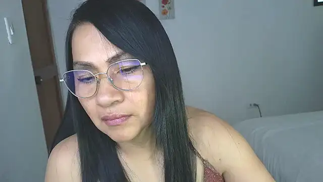 Snapshot of LissafeetHott chatting on 11/08/25, 10:19 LissafeetHott online show from 11/08/25, 10:19