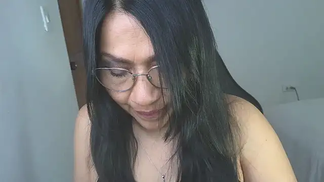 Snapshot of LissafeetHott chatting on 11/09/25, 08:51 LissafeetHott online show from 11/09/25, 08:51