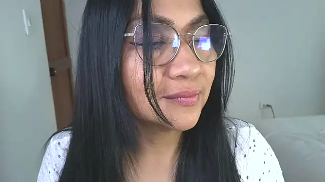 Snapshot of LissafeetHott chatting on 11/15/25, 08:27 LissafeetHott online show from 11/15/25, 08:27