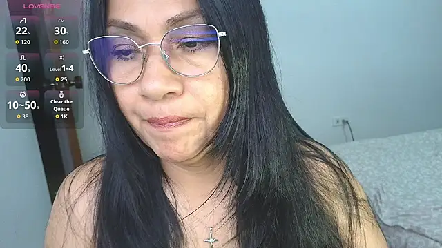 Snapshot of LissafeetHott chatting on 11/30/25, 01:42 LissafeetHott online show from 11/30/25, 01:42