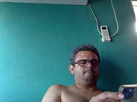 Katracho6969 online show from 10/05/25, 02:48