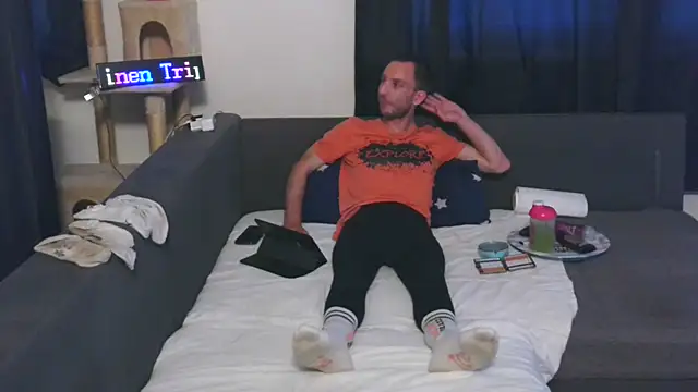 Snapshot of cum2camboys chatting on 05/22/26, 07:19 cum2camboys online show from 05/22/26, 07:19
