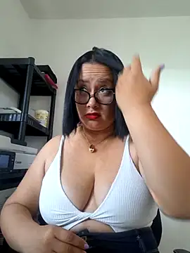 Milagros-hot online show from 10/15/25, 01:22