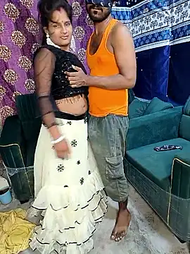 sexy-couple77 online show from 09/28/25, 06:02