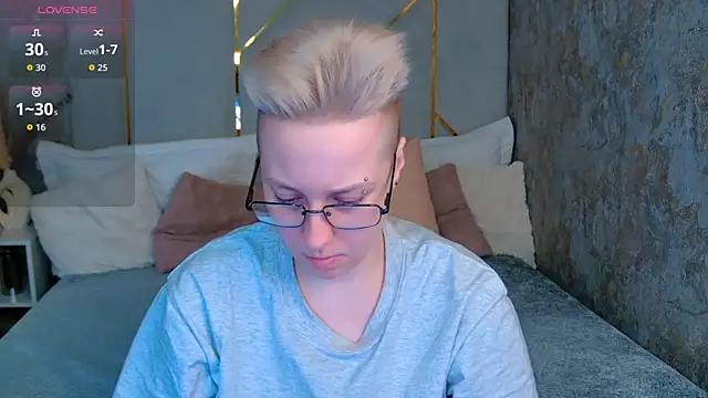 Snapshot of AlexandraGreen chatting on 11/13/25, 09:25 AlexandraGreen online show from 11/13/25, 09:25