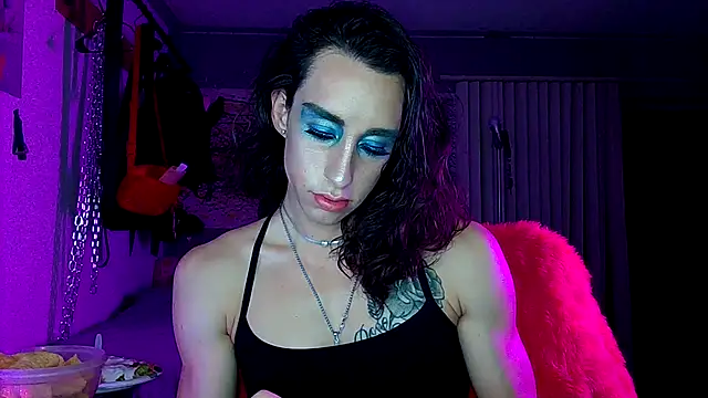 xoFrankie online show from 09/19/25, 03:08