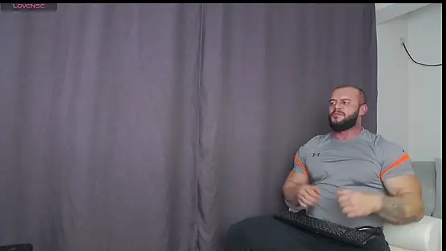 Snapshot of RickyMiami1 chatting on 11/09/25, 06:17 RickyMiami1 online show from 11/09/25, 06:17