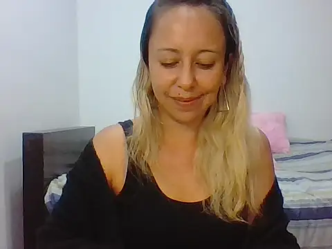 leah susman online show from 11/01/25, 02:02