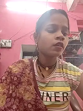 Snapshot of Sapna_thakurr chatting on 11/21/25, 06:12 Sapna thakurr online show from 11/21/25, 06:12