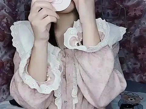 Snapshot of Miumiu028 chatting on 11/11/25, 03:50 Miumiu028 online show from 11/11/25, 03:50