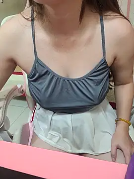 YanHann online show from 10/22/25, 01:28