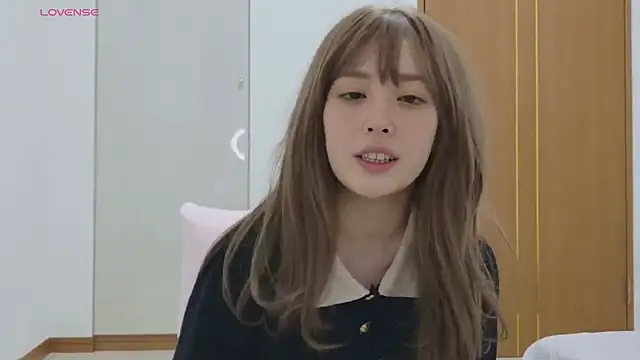 Snapshot of Nagitan_chat chatting on 10/25/25, 02:13 Nagitan chat online show from 10/25/25, 02:13