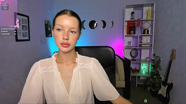khloebeauty online show from 07/21/26, 05:54