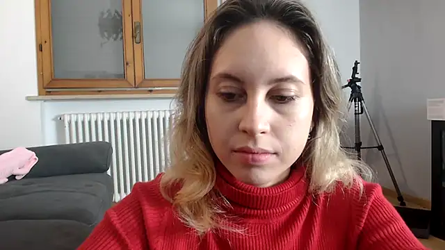 Snapshot of L_Sofia chatting on 11/02/25, 11:51 L Sofia online show from 11/02/25, 11:51