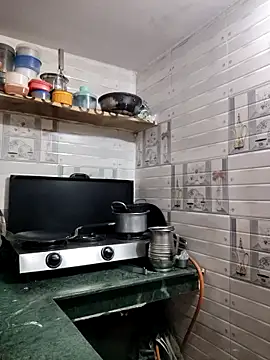 Snapshot of meenu_bhabhi547 chatting on 10/26/25, 05:02 meenu bhabhi547 online show from 10/26/25, 05:02