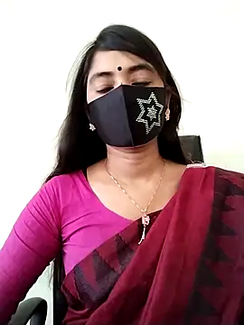 Snapshot of Puja-Rane chatting on 10/15/25, 02:44 Puja-Rane online show from 10/15/25, 02:44