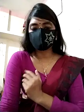 Snapshot of Puja-Rane chatting on 10/21/25, 05:13 Puja-Rane online show from 10/21/25, 05:13