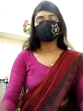 Snapshot of Puja-Rane chatting on 10/25/25, 02:08 Puja-Rane online show from 10/25/25, 02:08