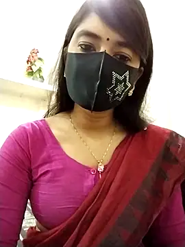 Puja-Rane online show from 11/06/25, 02:12