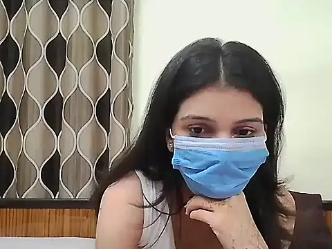 Snapshot of Cute_babydoll099 chatting on 10/19/25, 11:00 Cute babydoll099 online show from 10/19/25, 11:00