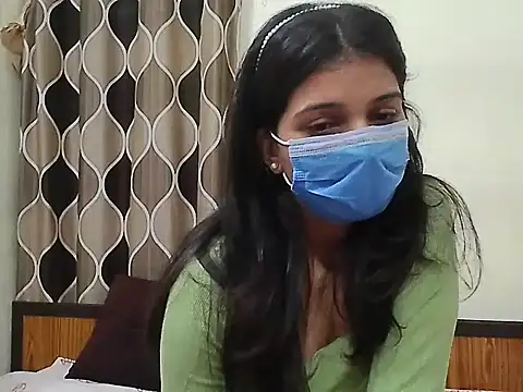 Snapshot of Cute_babydoll099 chatting on 11/09/25, 10:35 Cute babydoll099 online show from 11/09/25, 10:35