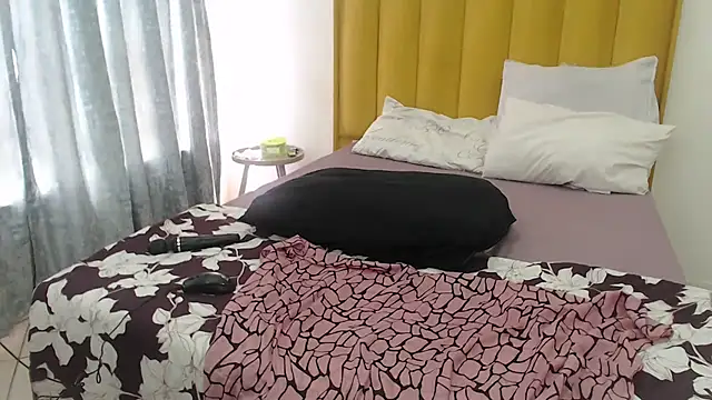 Bella 2025 online show from 10/13/25, 12:16