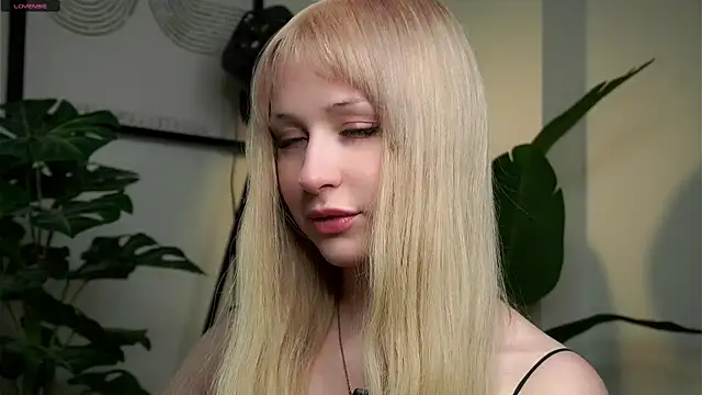 MarciDarugar online show from 11/29/25, 03:04