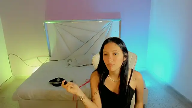 mishel hott online show from 09/15/25, 08:20