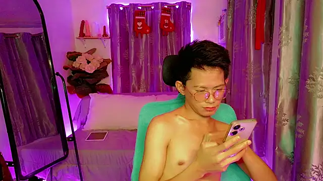 Skinny CumLoader69 online show from 11/23/25, 07:57