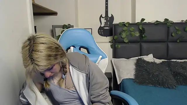 Snapshot of Amnesia_ chatting on 12/03/25, 12:47 Amnesia online show from 12/03/25, 12:47