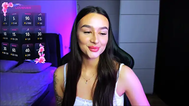 Snapshot of Veronica_Larsson chatting on 11/22/25, 08:08 Veronica Larsson online show from 11/22/25, 08:08