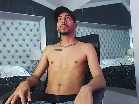 JhosuaCollins  online show from 09/24/25, 04:32