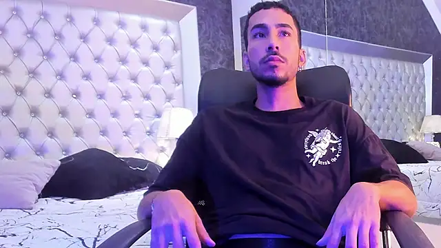 JhosuaCollins  online show from 09/30/25, 03:28