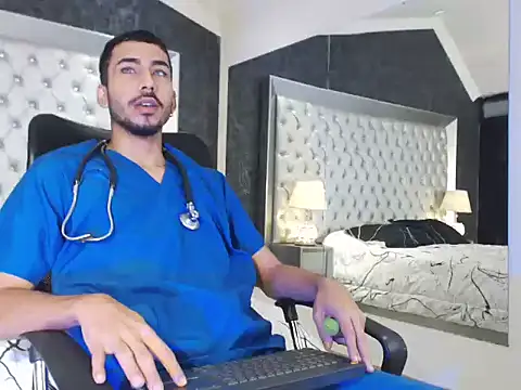 JhosuaCollins  online show from 10/02/25, 12:23