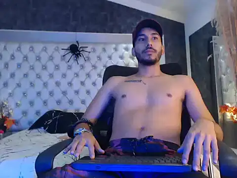 JhosuaCollins  online show from 10/12/25, 01:43