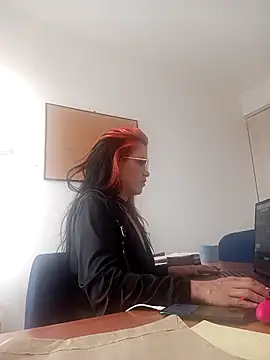 chloelabelle online show from 11/04/25, 05:34