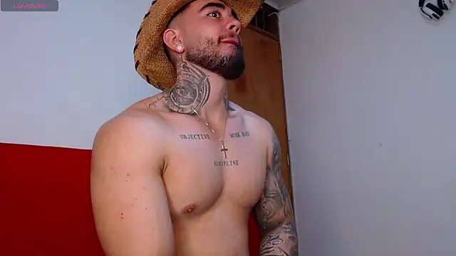 Snapshot of tommyblessd1 chatting on 11/09/25, 01:04 tommyblessd1 online show from 11/09/25, 01:04