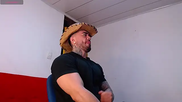 Snapshot of tommyblessd1 chatting on 12/16/25, 05:12 tommyblessd1 online show from 12/16/25, 05:12