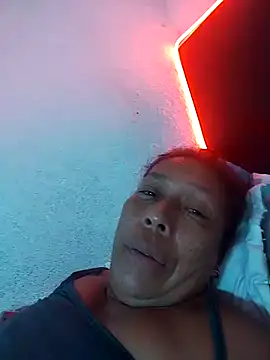 Snapshot of Naomi-Mature chatting on 10/11/25, 08:35 Naomi-Mature online show from 10/11/25, 08:35