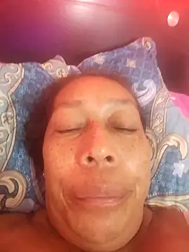 Snapshot of Naomi-Mature chatting on 10/22/25, 09:09 Naomi-Mature online show from 10/22/25, 09:09