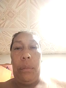 Snapshot of Naomi-Mature chatting on 10/24/25, 08:33 Naomi-Mature online show from 10/24/25, 08:33