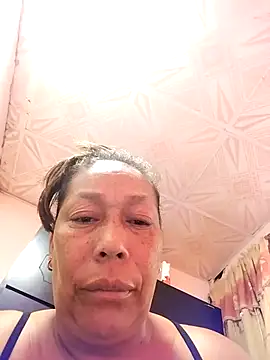 Snapshot of Naomi-Mature chatting on 11/04/25, 08:35 Naomi-Mature online show from 11/04/25, 08:35