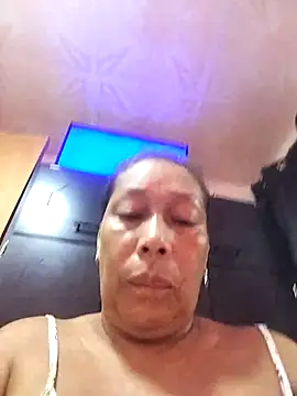 Snapshot of Naomi-Mature chatting on 11/14/25, 09:08 Naomi-Mature online show from 11/14/25, 09:08