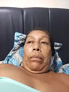 Snapshot of Naomi-Mature chatting on 11/30/25, 10:03 Naomi-Mature online show from 11/30/25, 10:03