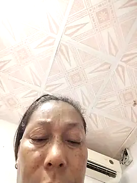 Snapshot of Naomi-Mature chatting on 12/05/25, 08:45 Naomi-Mature online show from 12/05/25, 08:45