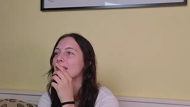 VernaWylie online show from 09/19/25, 07:21