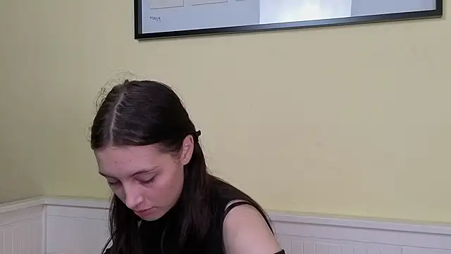 VernaWylie online show from 09/25/25, 08:18